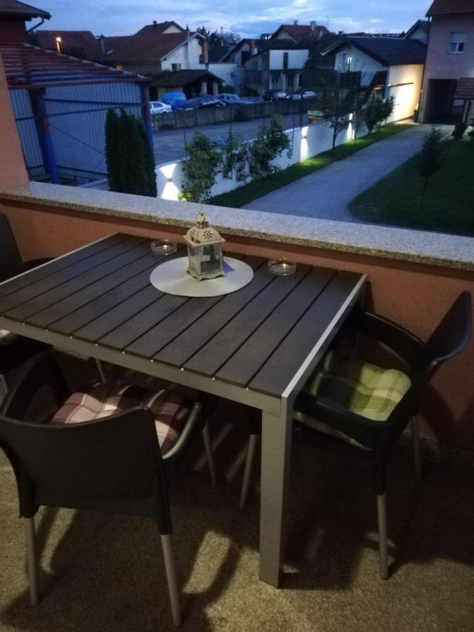 Guest House Lucija Buzin Ngoại thất bức ảnh