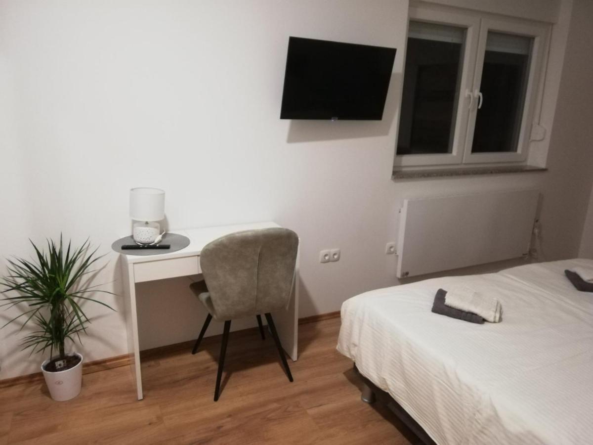 Guest House Lucija Buzin Ngoại thất bức ảnh