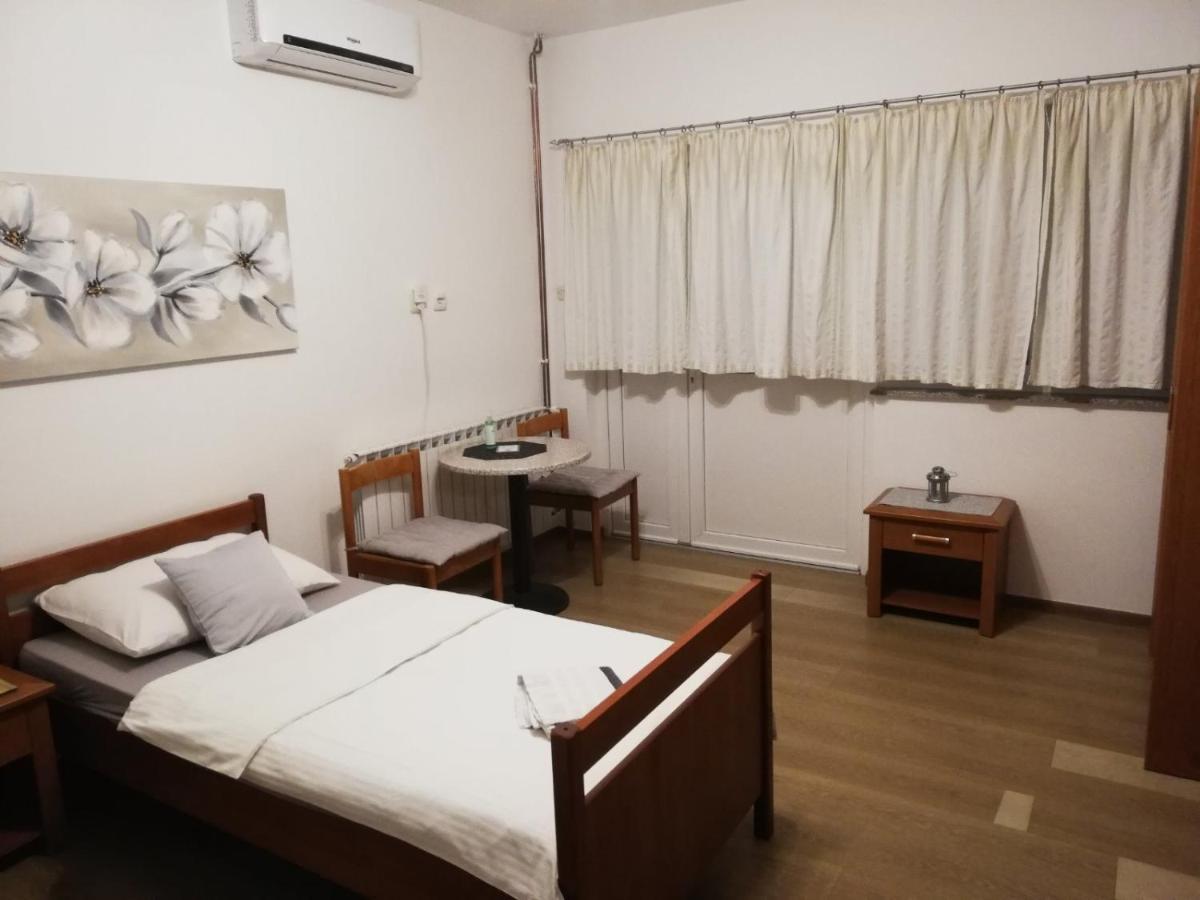 Guest House Lucija Buzin Ngoại thất bức ảnh