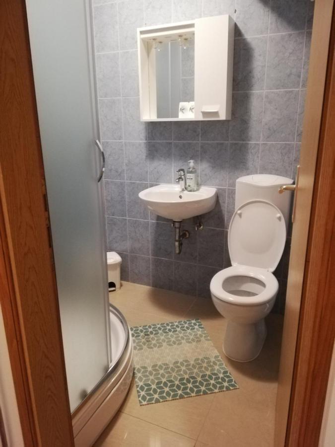 Guest House Lucija Buzin Ngoại thất bức ảnh