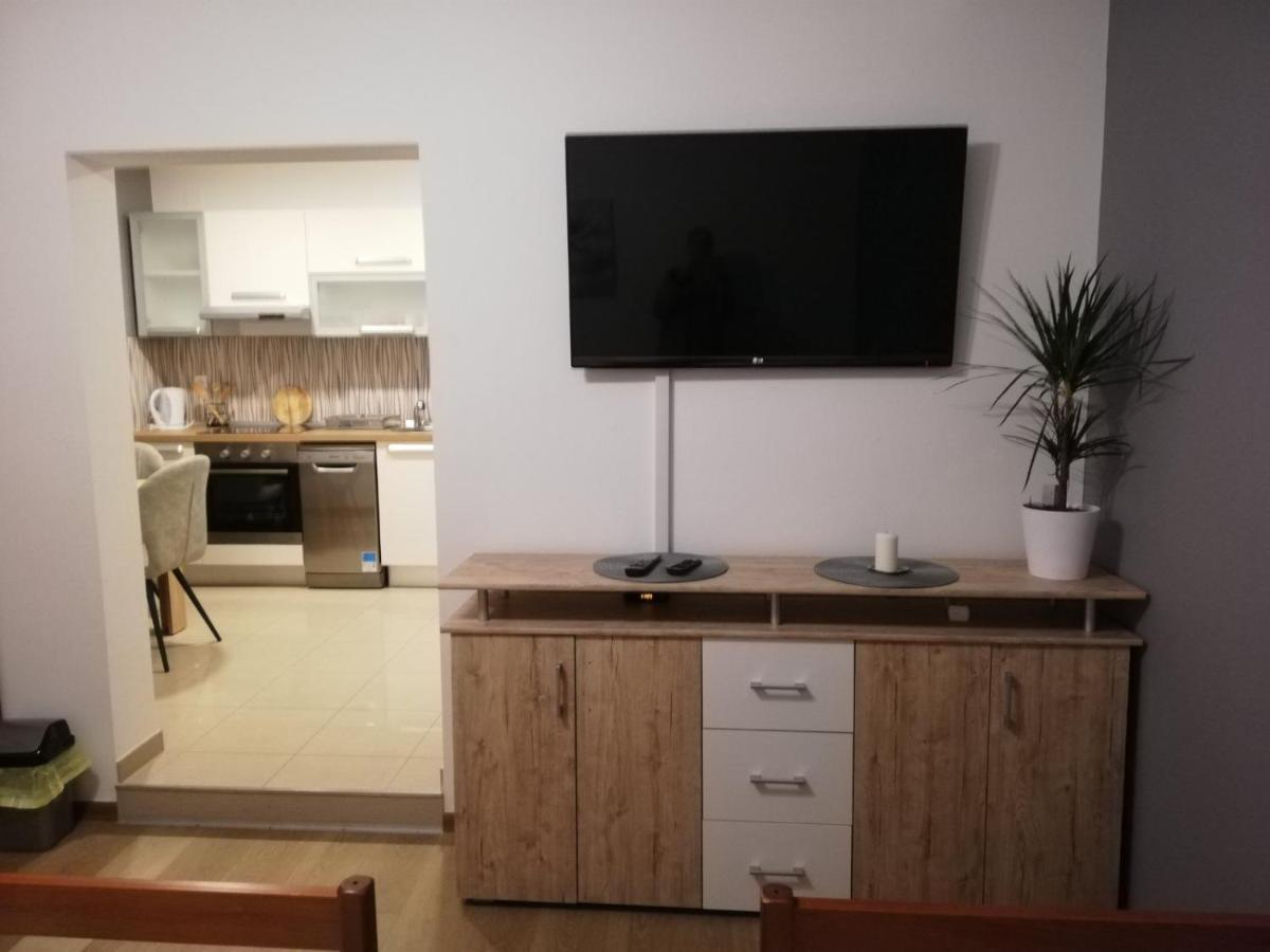 Guest House Lucija Buzin Ngoại thất bức ảnh