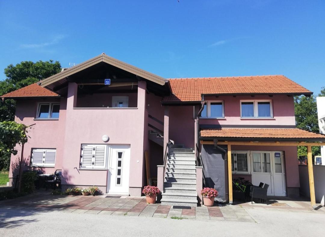 Guest House Lucija Buzin Ngoại thất bức ảnh